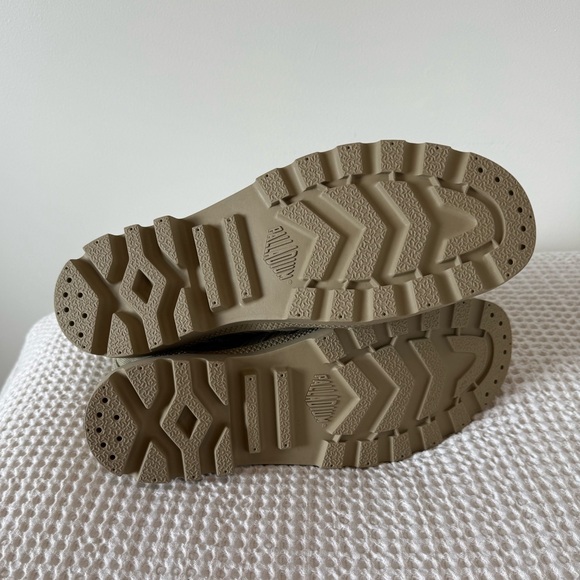 Palladium Hi Tops - Picture 7 of 10